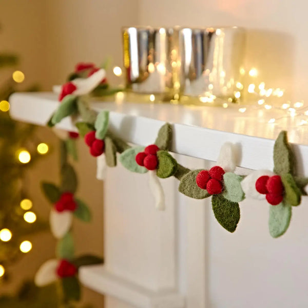 Felt Garland - Holiday Berries