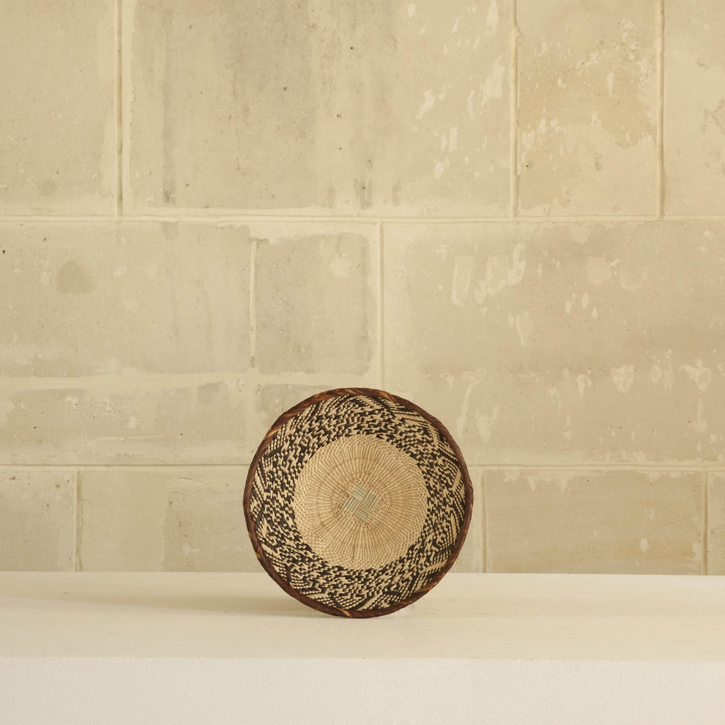 Isangwa Wall Basket - Two Tone