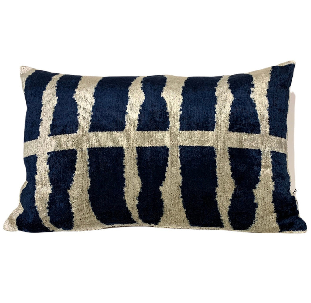 Silk Velvet Cushion N. 530 - Midnight Blue