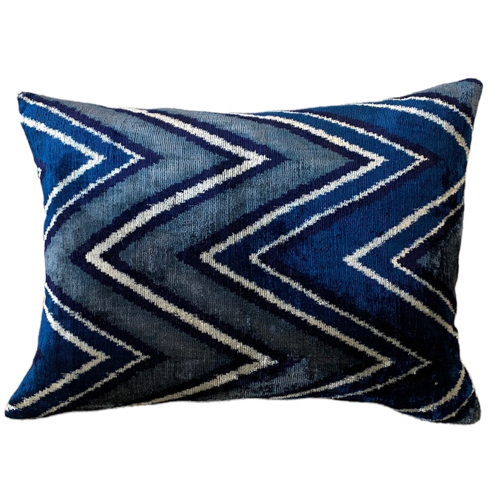 Silk Velvet Cushion N. 595 - Indigo Blues
