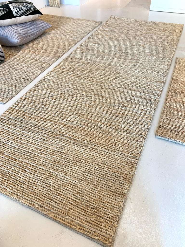 Skinny Braided Jute Rugs - Natural